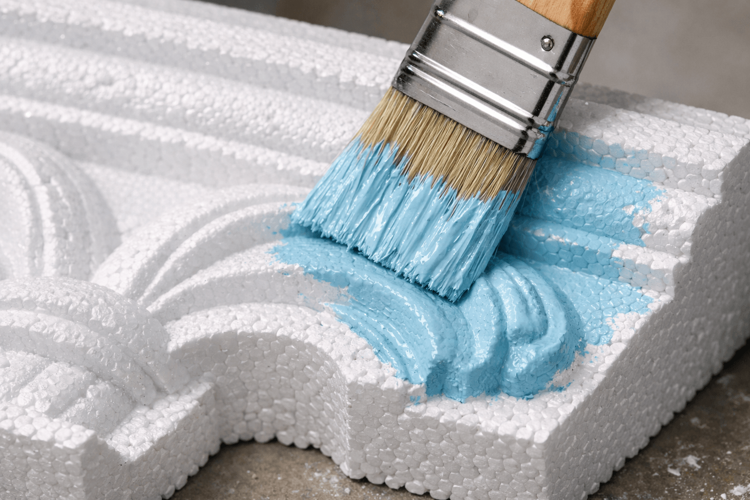 Czym pomalować styropian, aby go nie rozpuścić i uzyskać efekt WOW